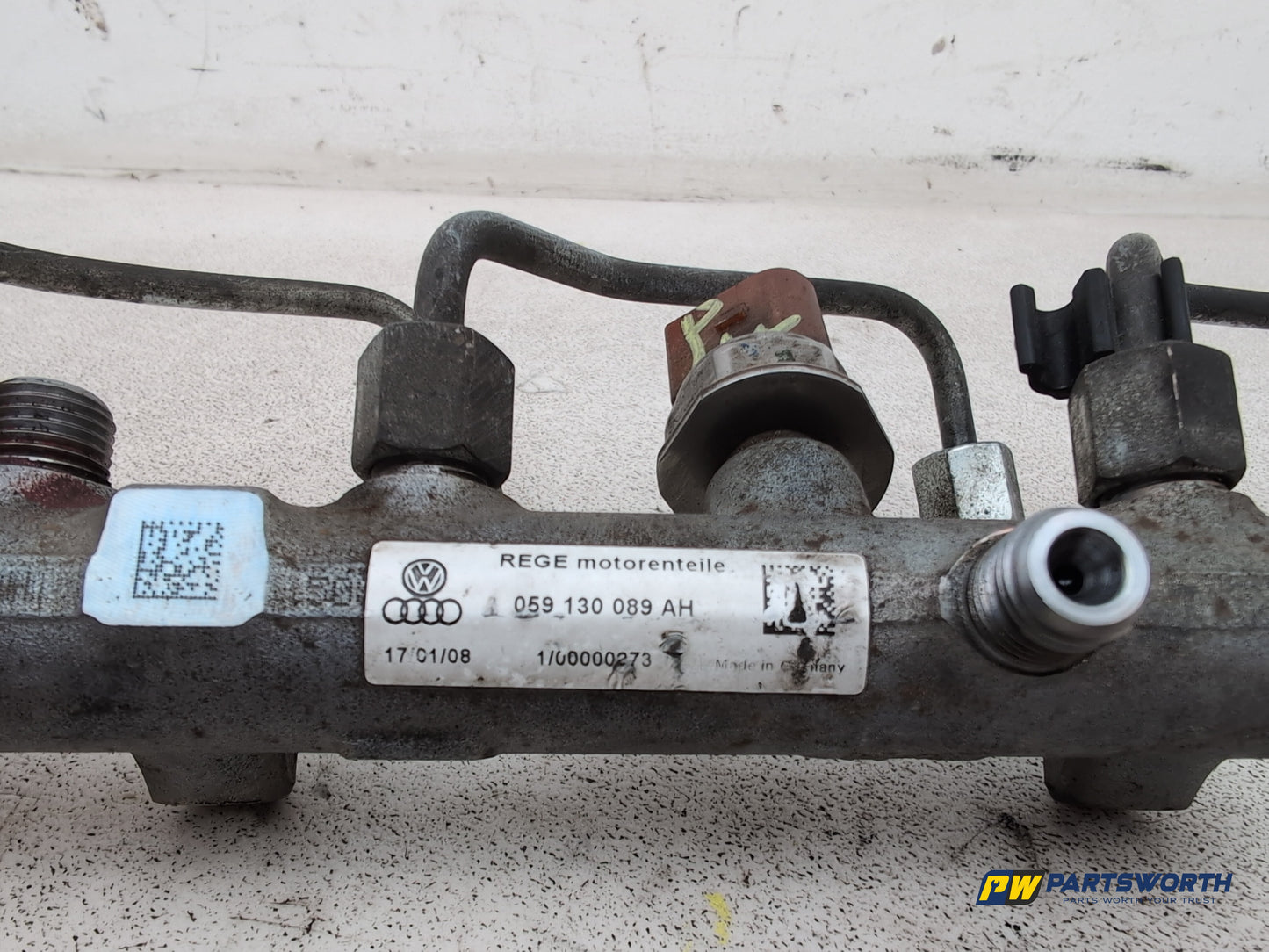 Fuel Rail 4