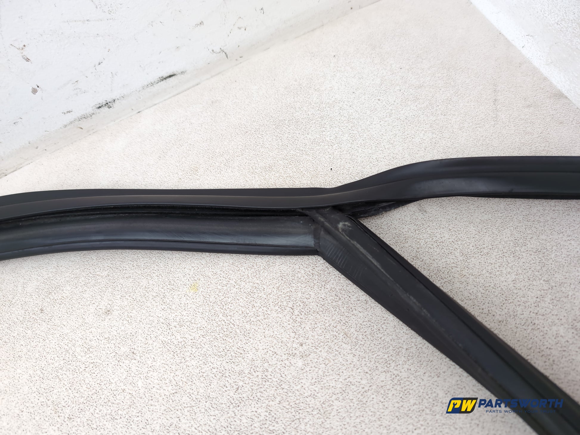 Audi A4 S Line Black Edit Tdi Quat Door Weather Seal Rubber Right Window Guide - photo 5