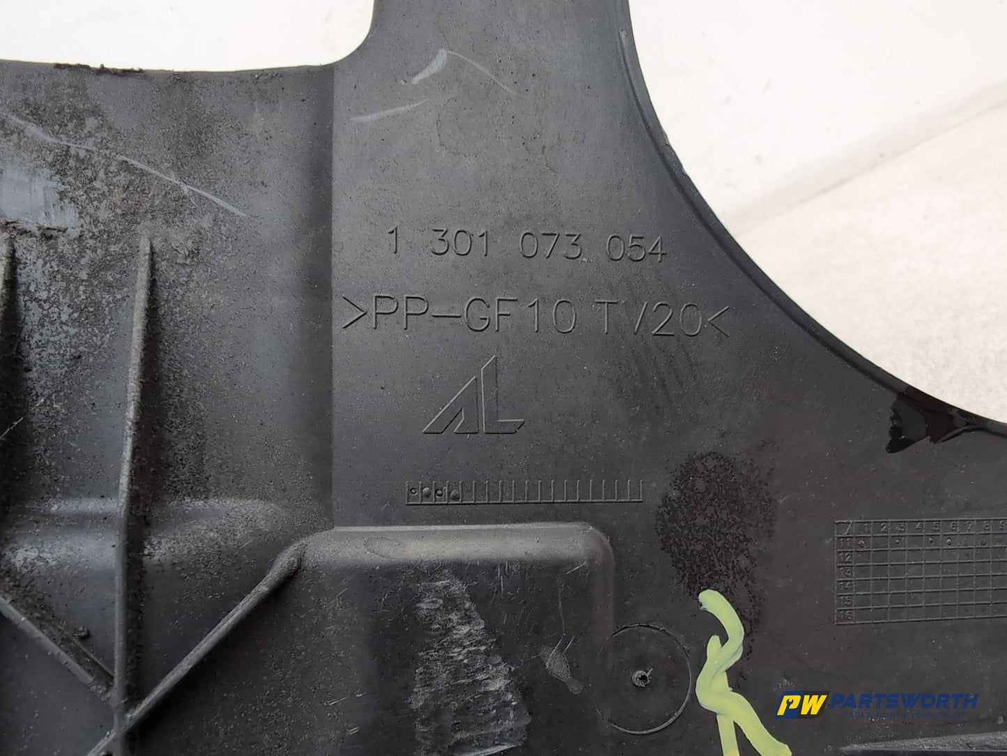 Headlamp Panel Support Bracket RH 5