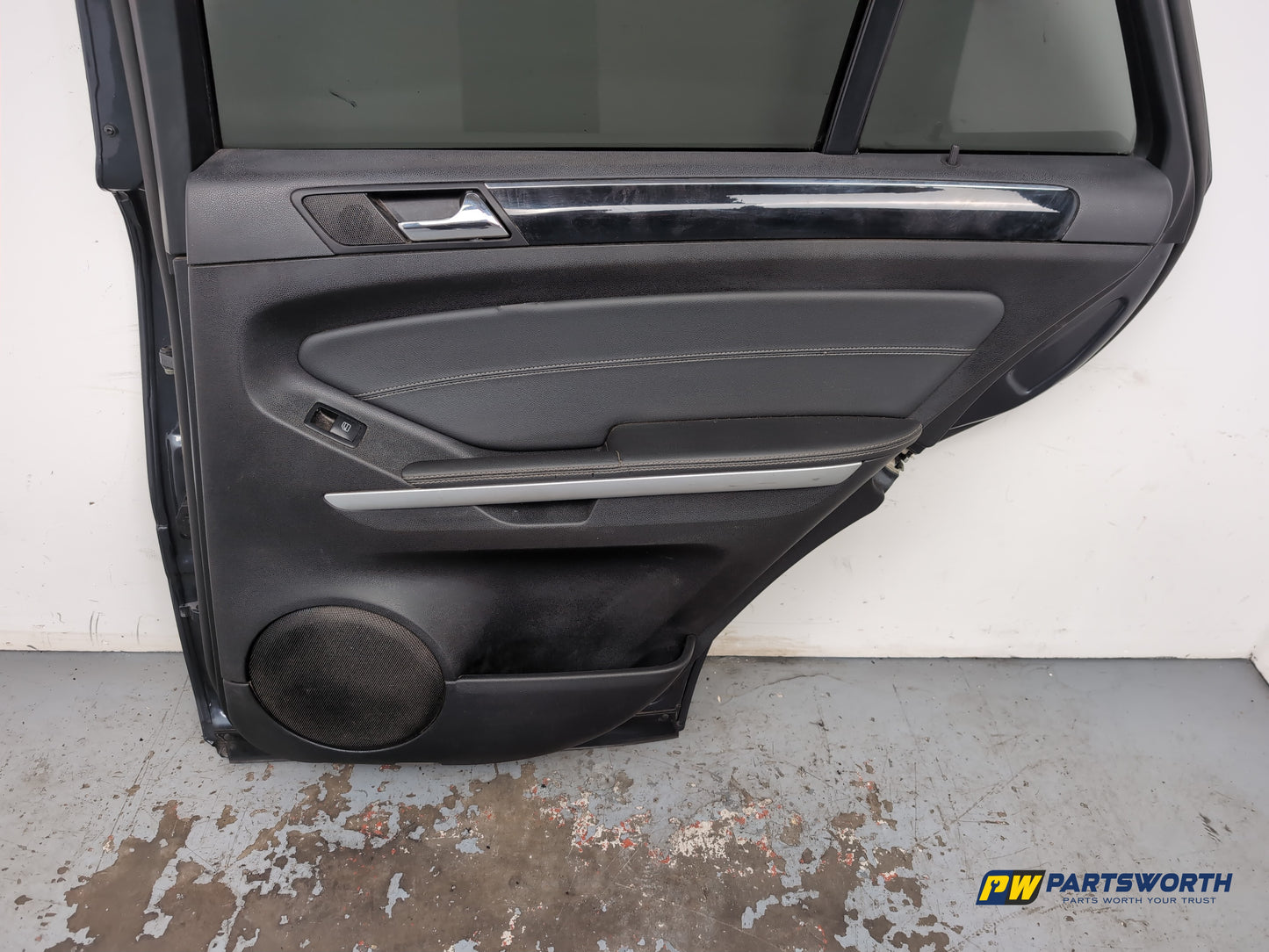 Door Rear RH 11