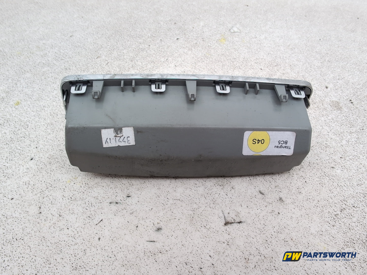 Centre Console Storage Tray 5