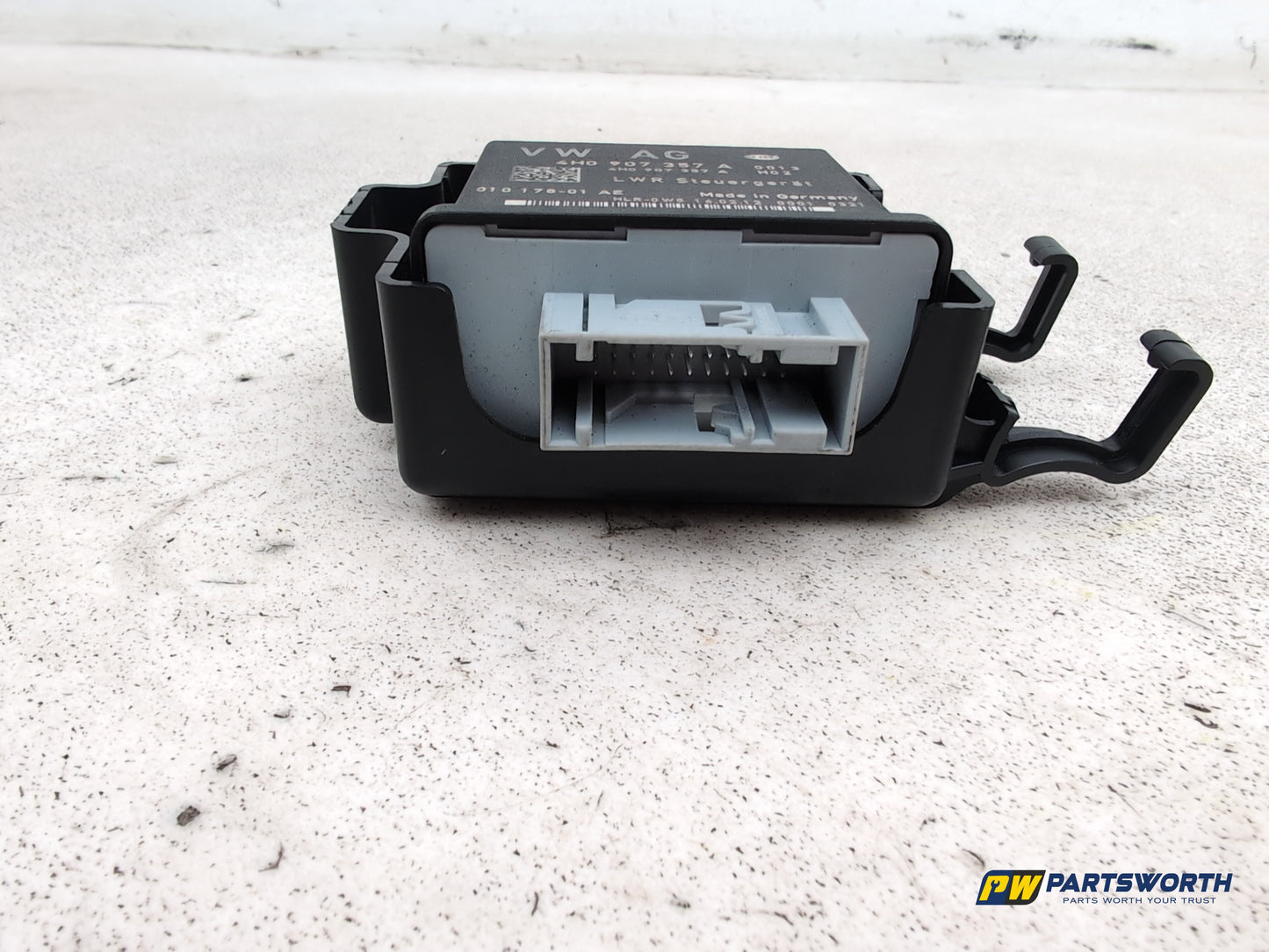 Audi A6 Se Tdi Quattro Auto Headlight Level Range Control Module Ecu 4h0907357a - photo 5