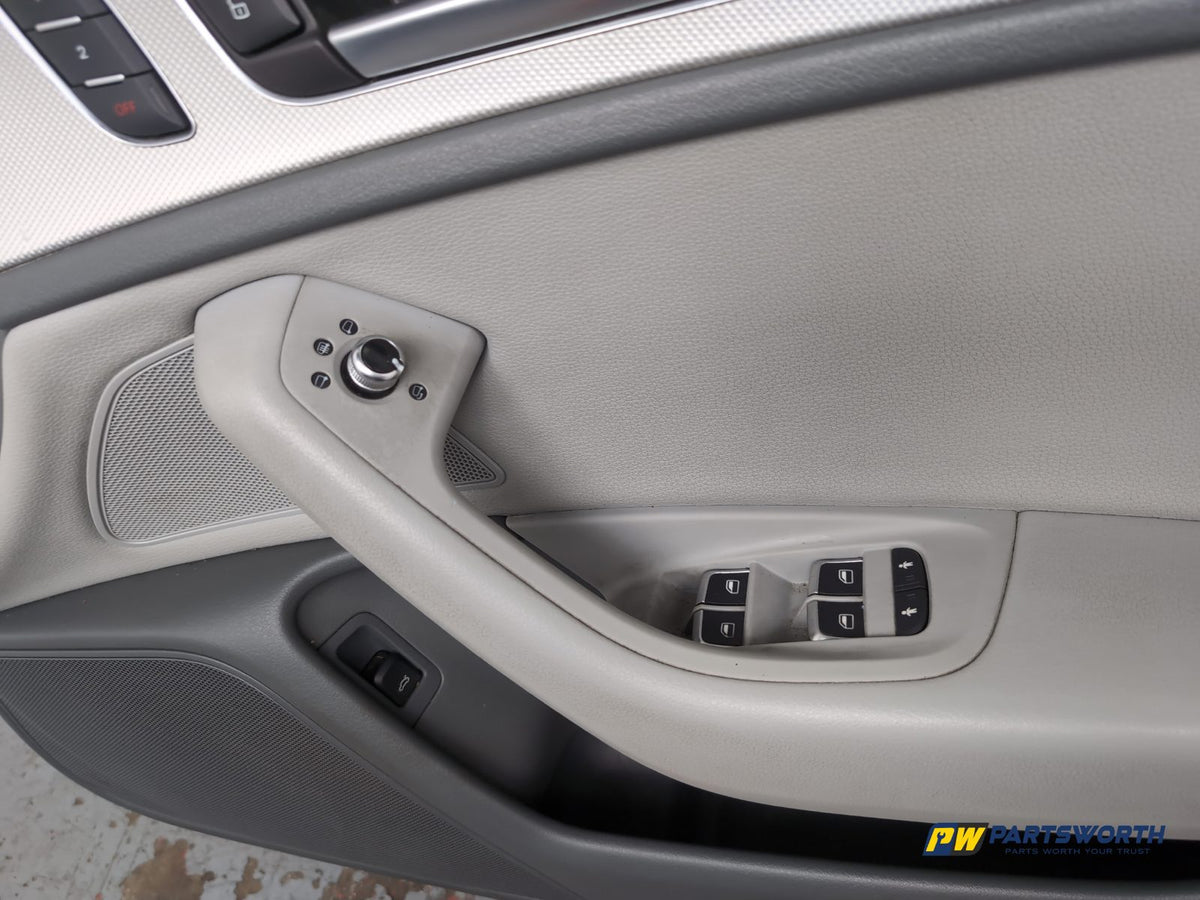 Door Front RH 11