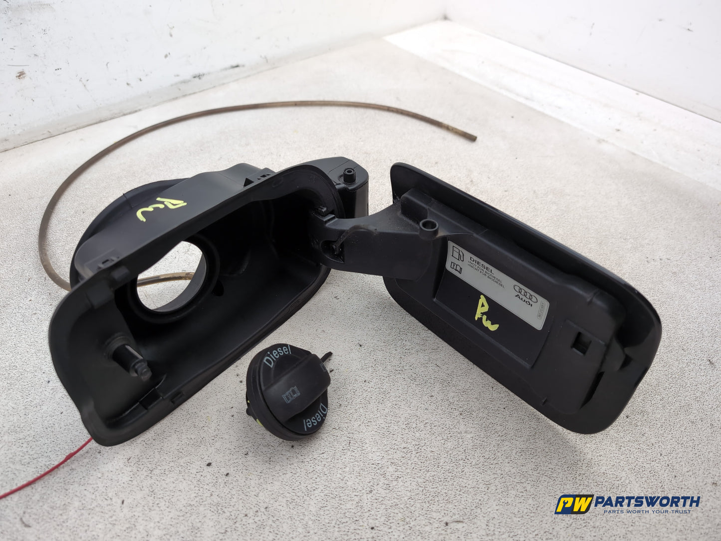 Audi A6 Se Tdi Quattro Auto Fuel Filler Housing Insert 4g0809906 2011-2014 - photo 5