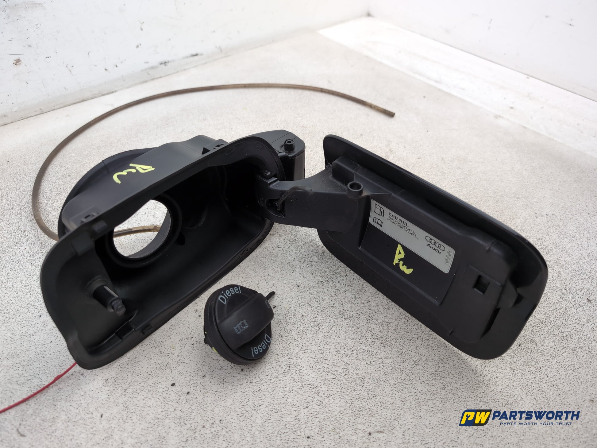 Audi A6 Se Tdi Quattro Auto Fuel Filler Housing Insert 4g0809906 2011-2014 - photo 5
