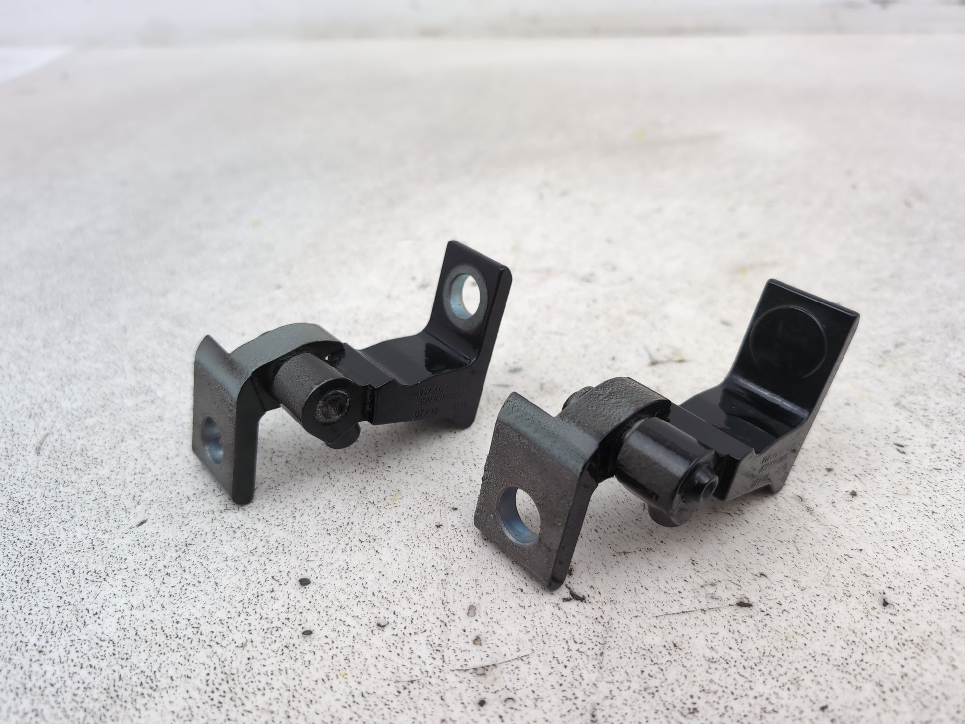 Audi A6 Se Tdi Quattro Auto Left Front Door Hinges Pair 4g0831401a 2011-2014 - photo 3