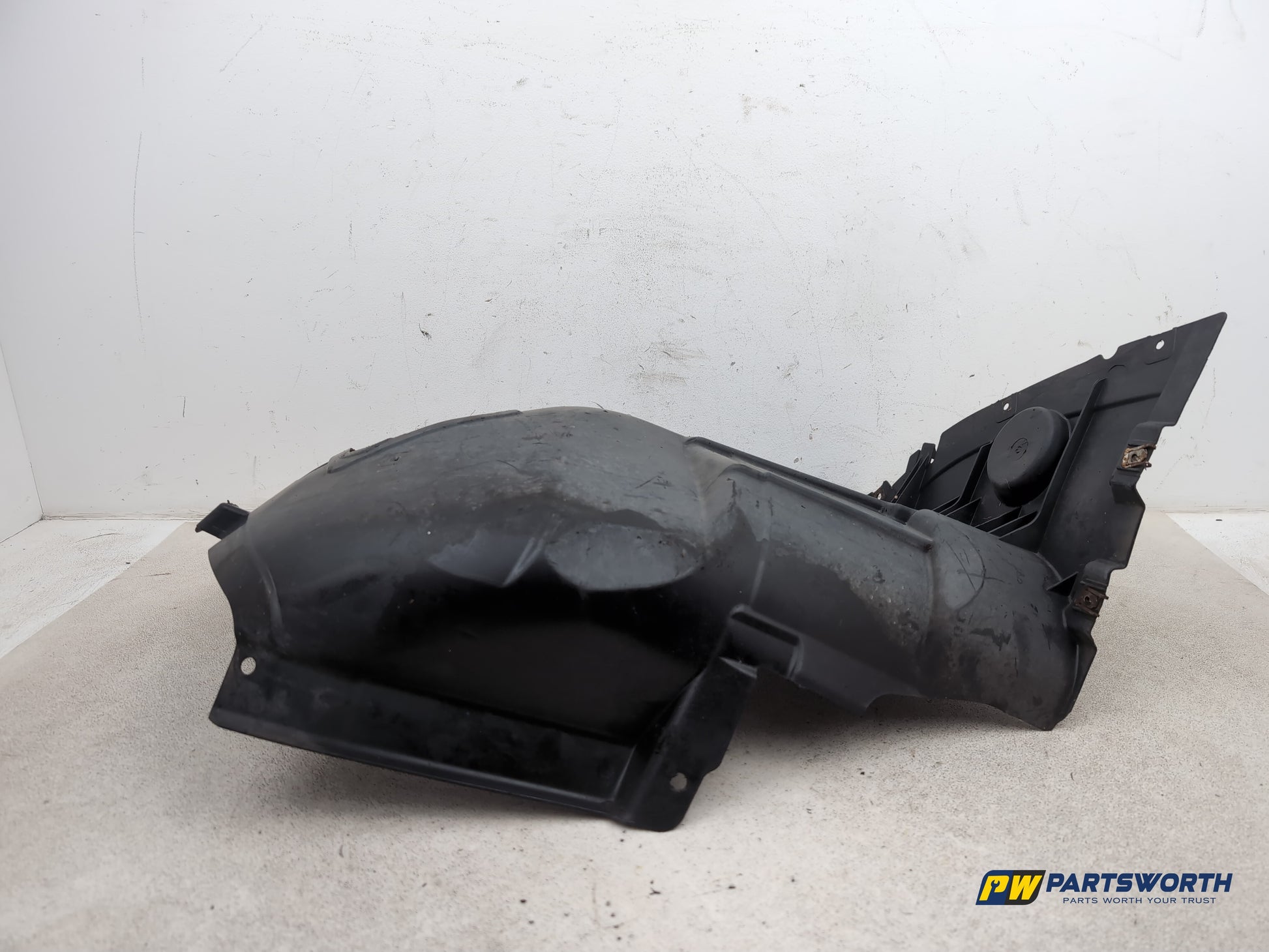 Bmw 3 Series E90 E91 Wheel Arch Inner Trim Front Lh Passenger Side 7903909 - photo 5