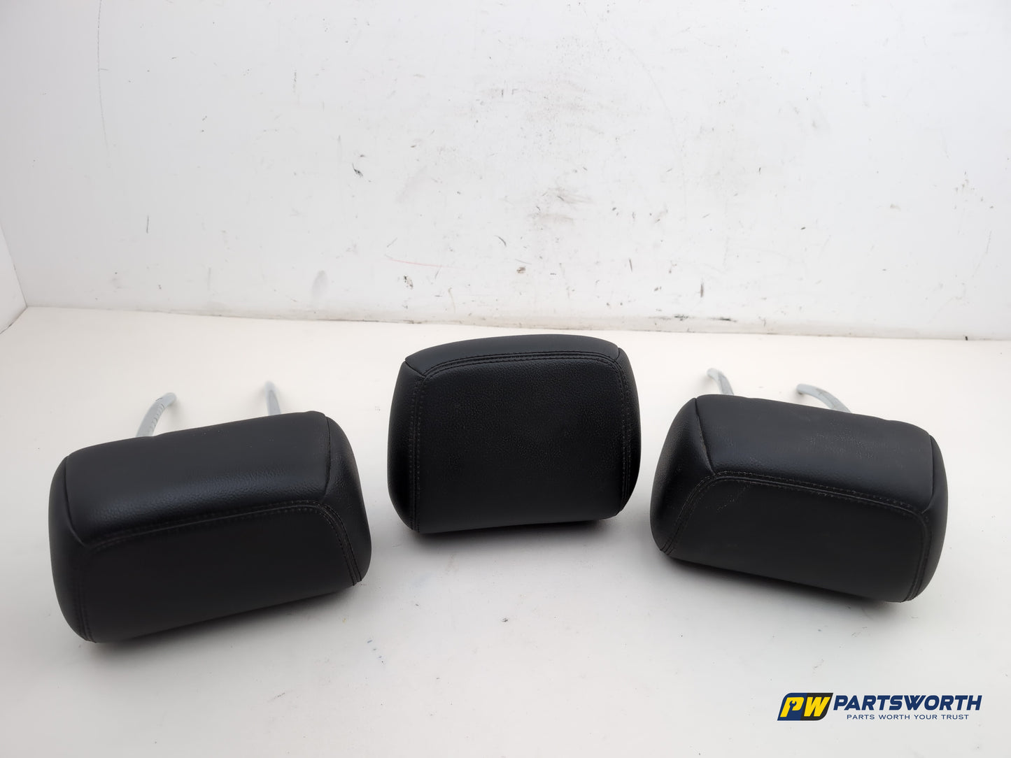 Rear Headrest 5