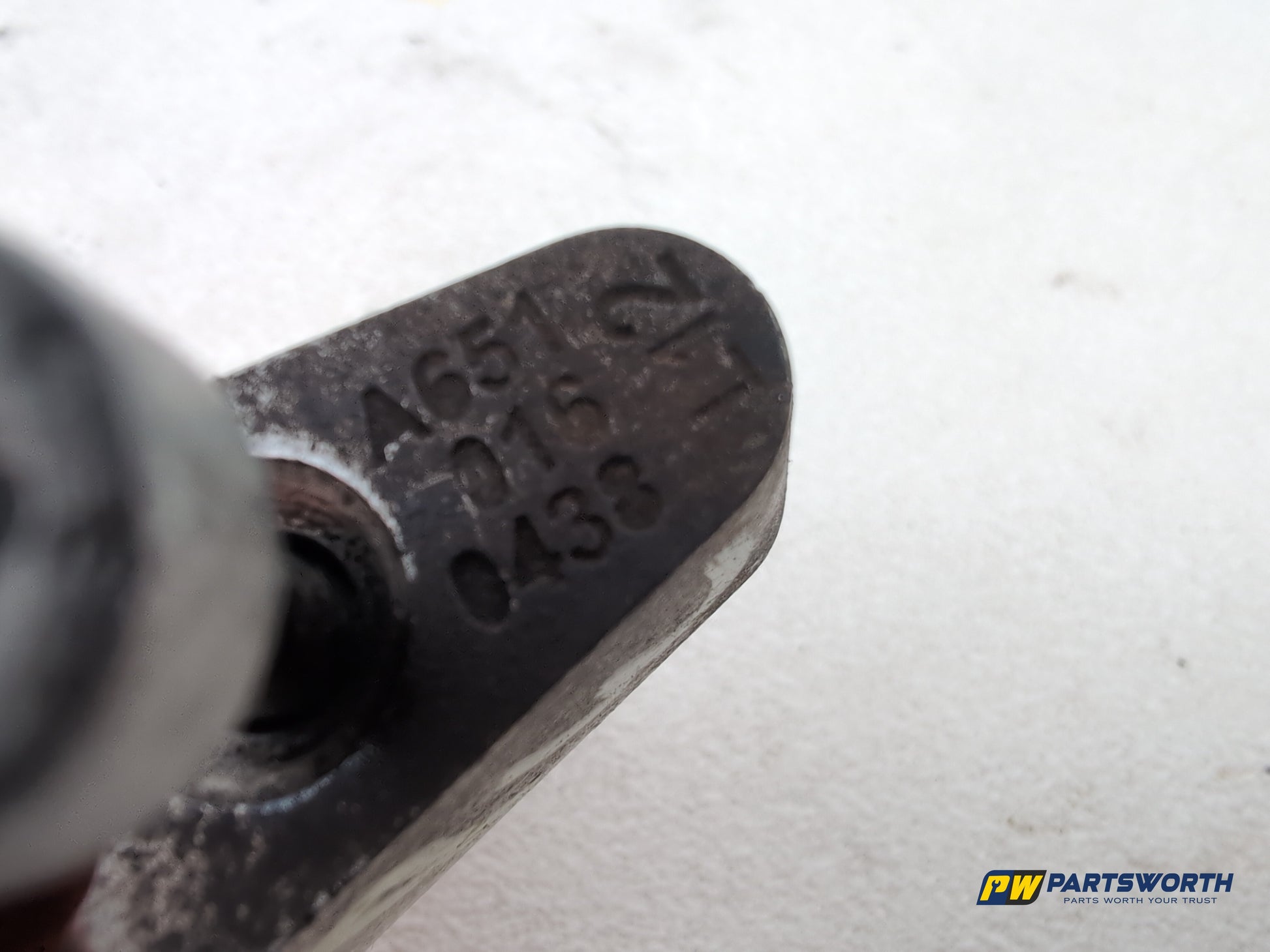 Mercedes-Benz B180 Blueefficiency Sport Cdi Fuel Injector Clamp And Bolt - photo 5