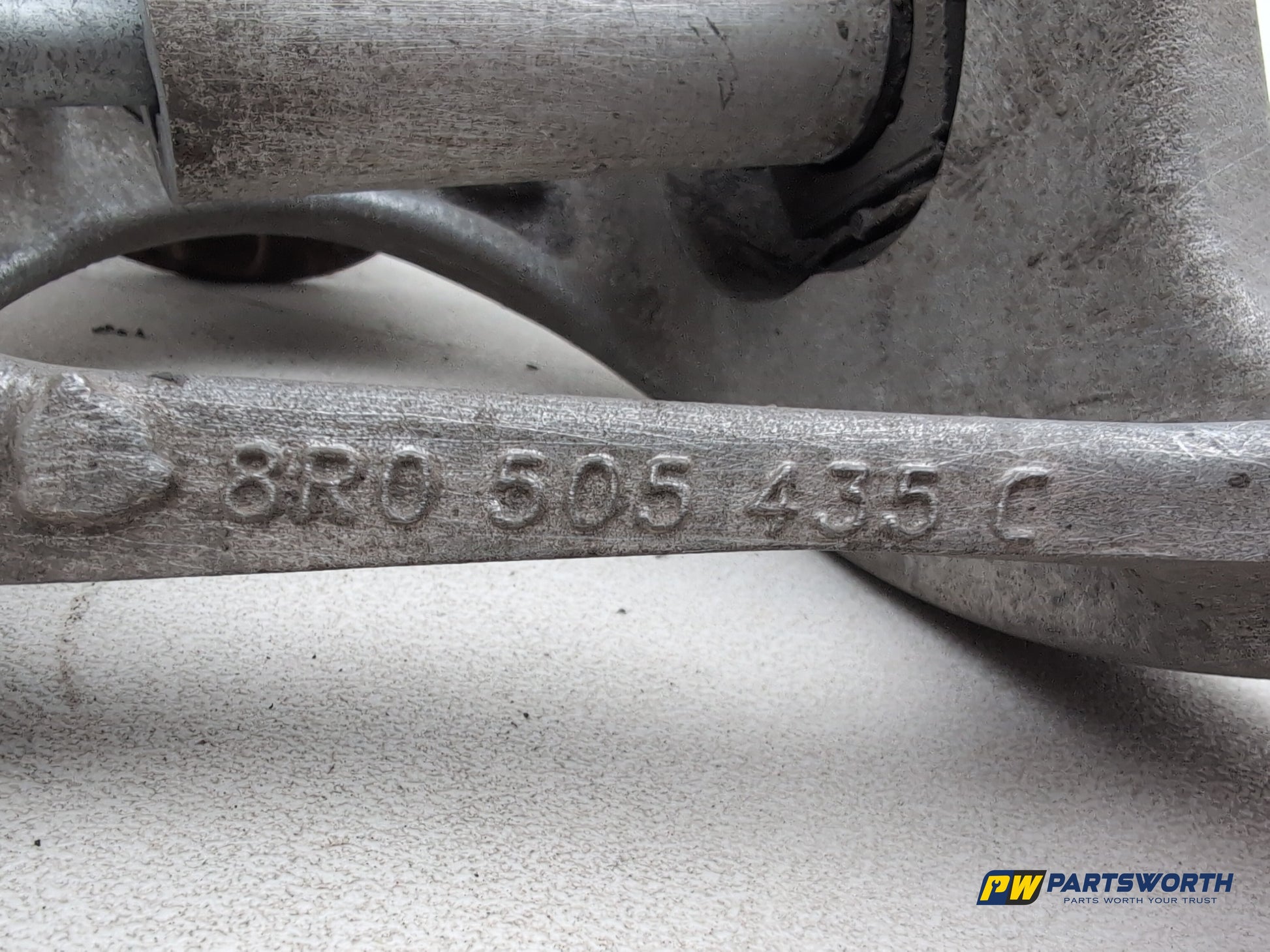 Audi A6 Se Tdi Quattro Auto Wheel Hub Rear Lh Passenger Side 8r0505435c - photo 8