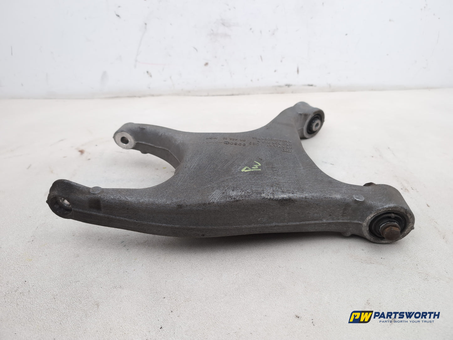 Suspension Arm Rear Wishbone RH 5