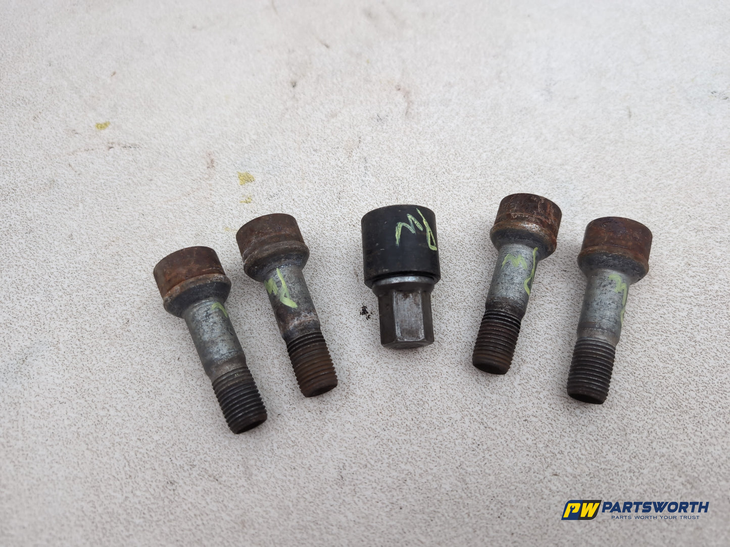Mercedes-Benz Ml350 Spt Cdi Blueef-Cy Wheel Bolt Locking Nut Set - photo 5
