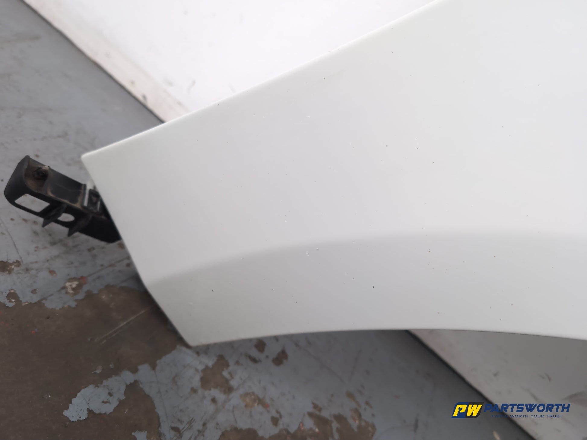 Wing Front RH 5