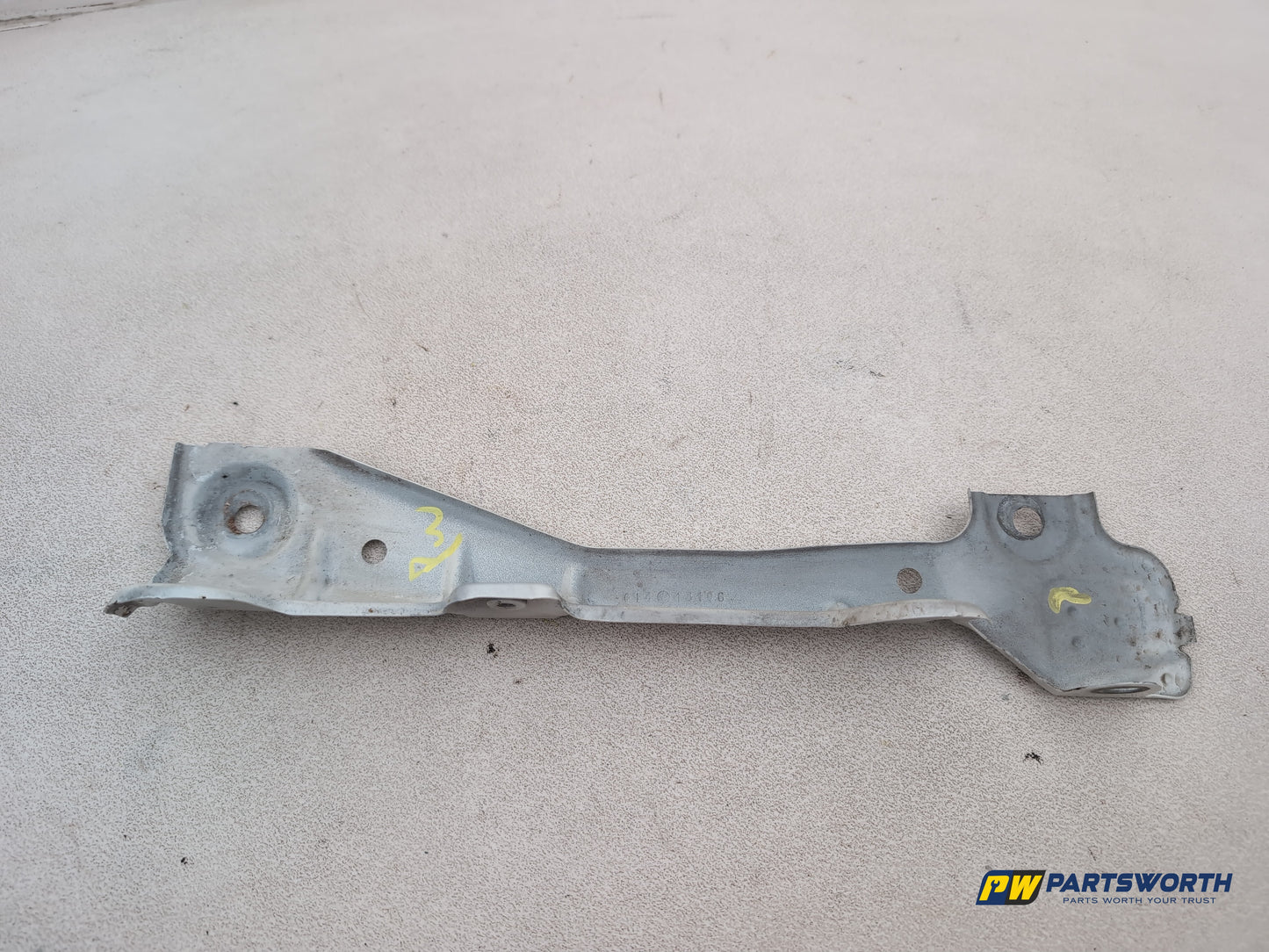 Mercedes-Benz Ml350 Spt Cdi Blueef-Cy Wing Mount Bracket Left Passenger Side - photo 5