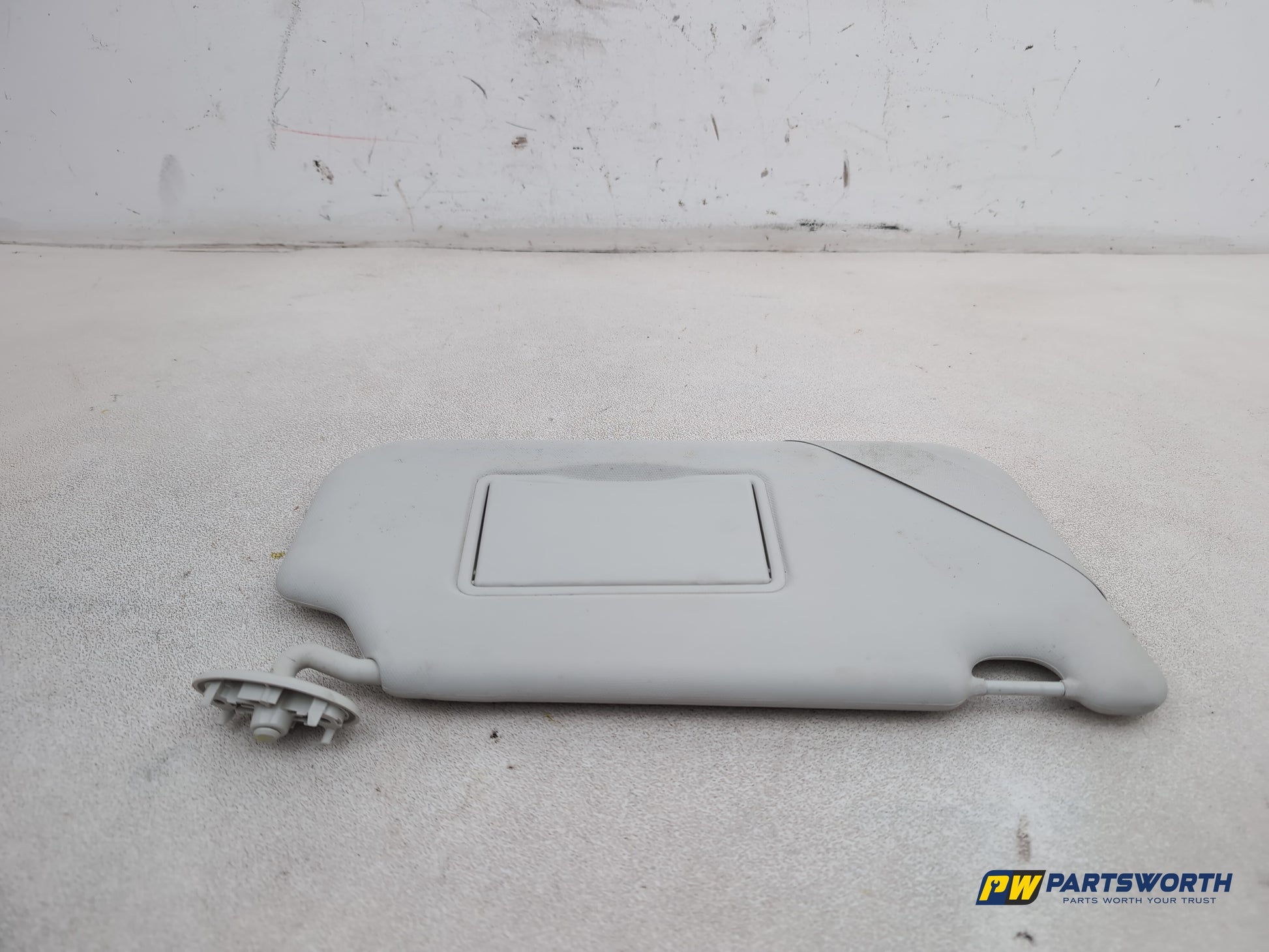 Ford Focus Zetec Turbo Sun Visor Rh Driver Side 2014-2019 - photo 5