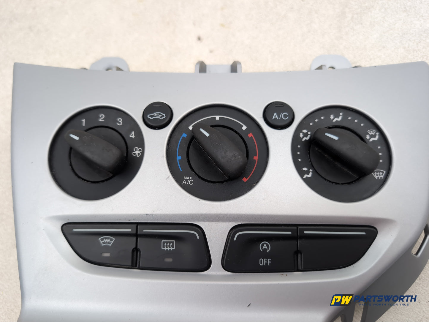 Ford Focus Zetec Turbo Heater Control Assembly Cj5t1998ak 2014-2018 - photo 5