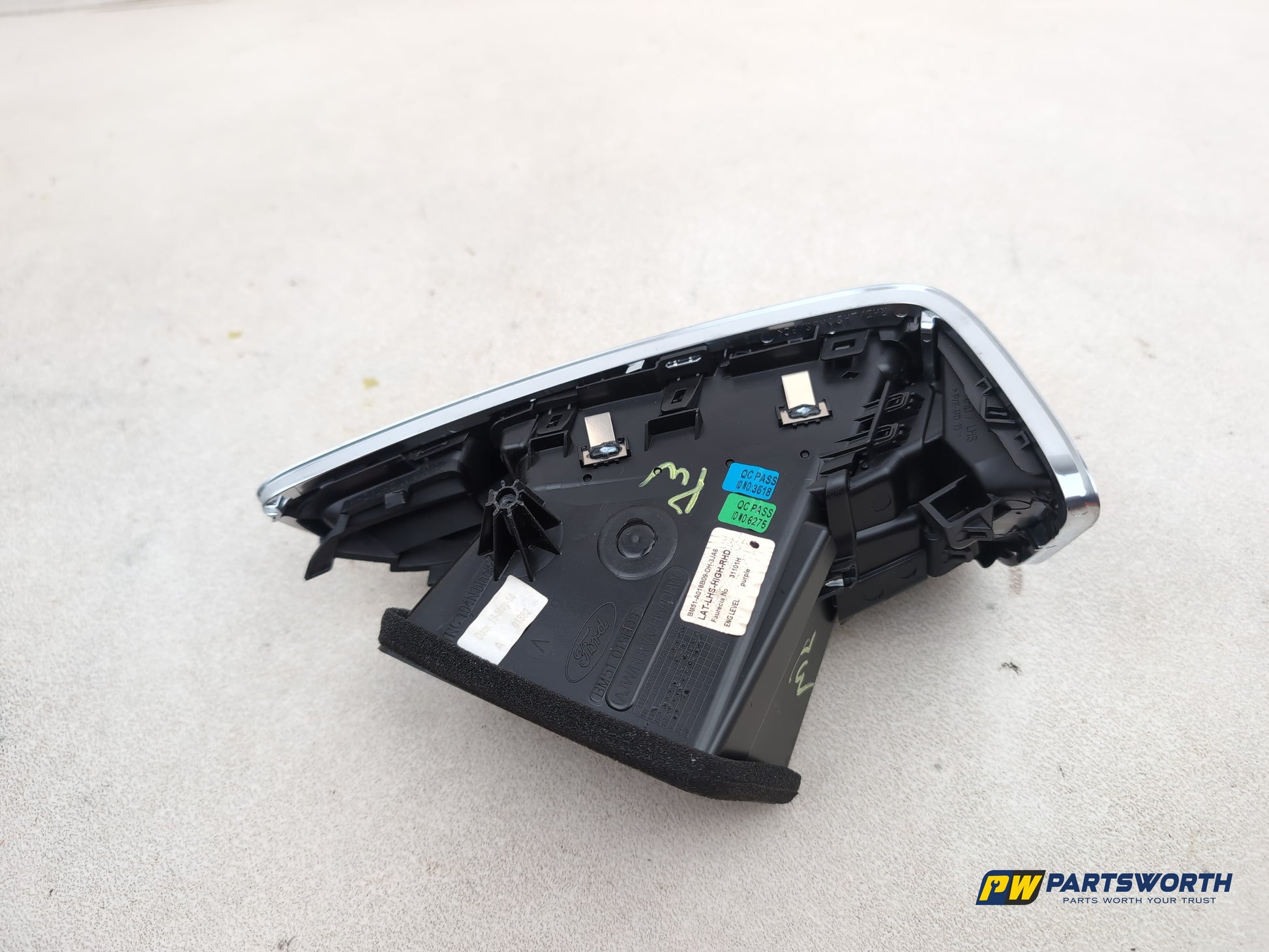 Dashboard Trim With Air Vent  5