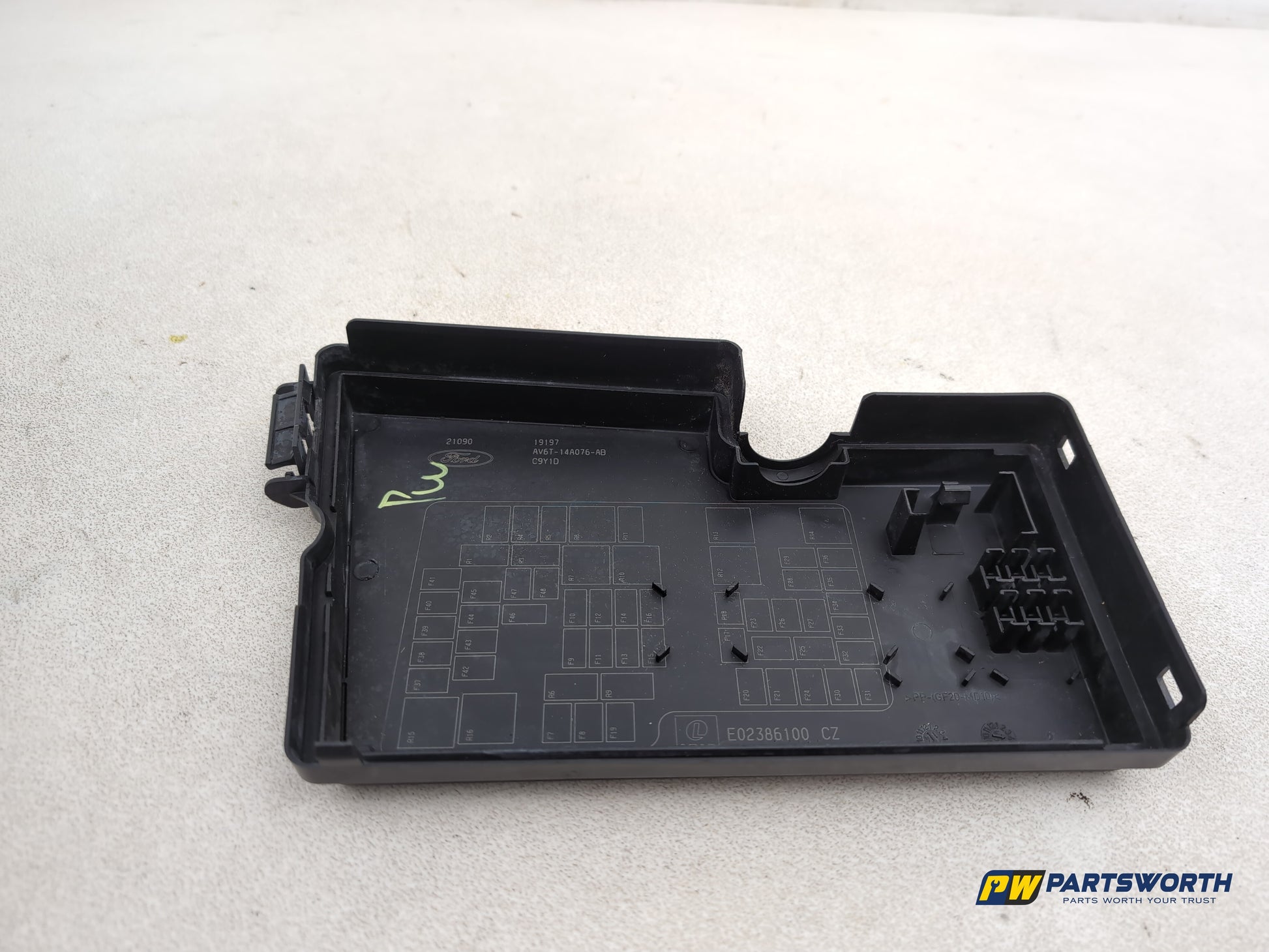 Ford Focus Zetec Turbo Fuse Box Cover Av6t14a076ab 2011-2018 - photo 5