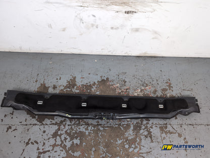 Ford Focus Zetec Turbo Front Dash Under Wiper Panel Scuttle Bm51a01628ae - photo 5