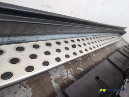 Mercedes-Benz Ml350 Spt Cdi Side Skirt Rh Driver Side And Step Insert Pack - photo 5