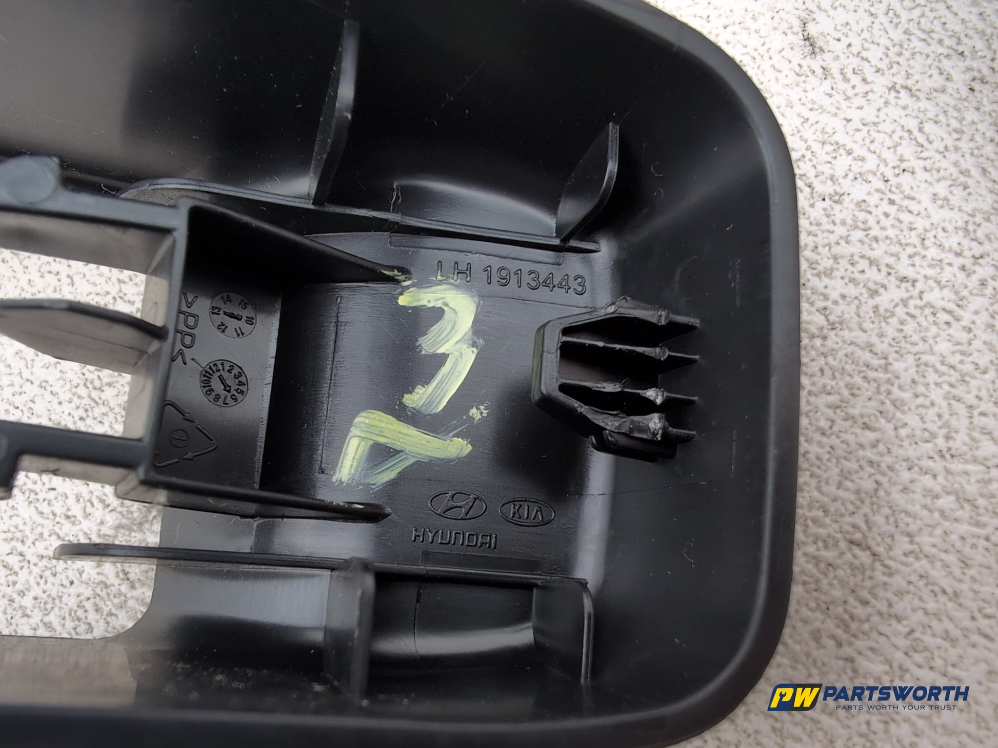 Kia Sportage 3 Sat Nav Crdi Left Passenger Side Seat Trims 1913443 2010-2013 - photo 5