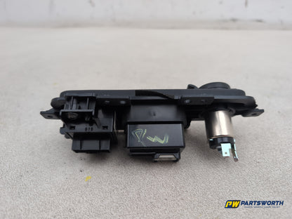 Kia Sportage 3 Sat Nav Crdi Aux Socket And Parking Switch 846323u900 2010-2013 - photo 5