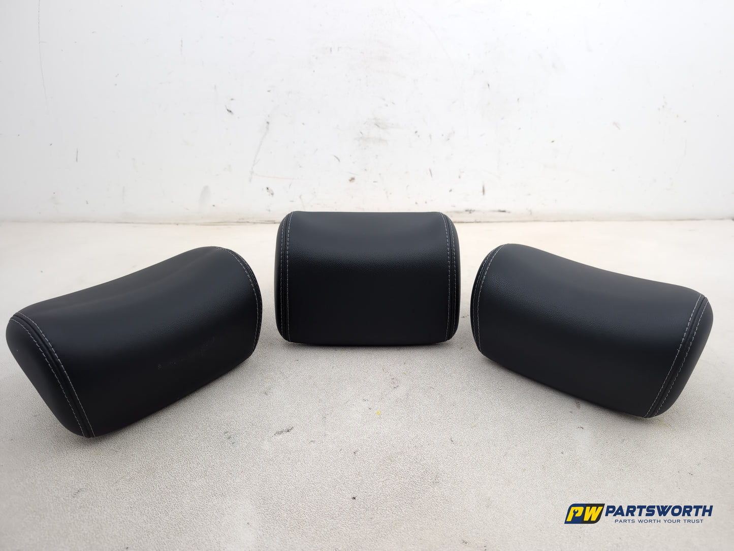 Rear Headrest 5