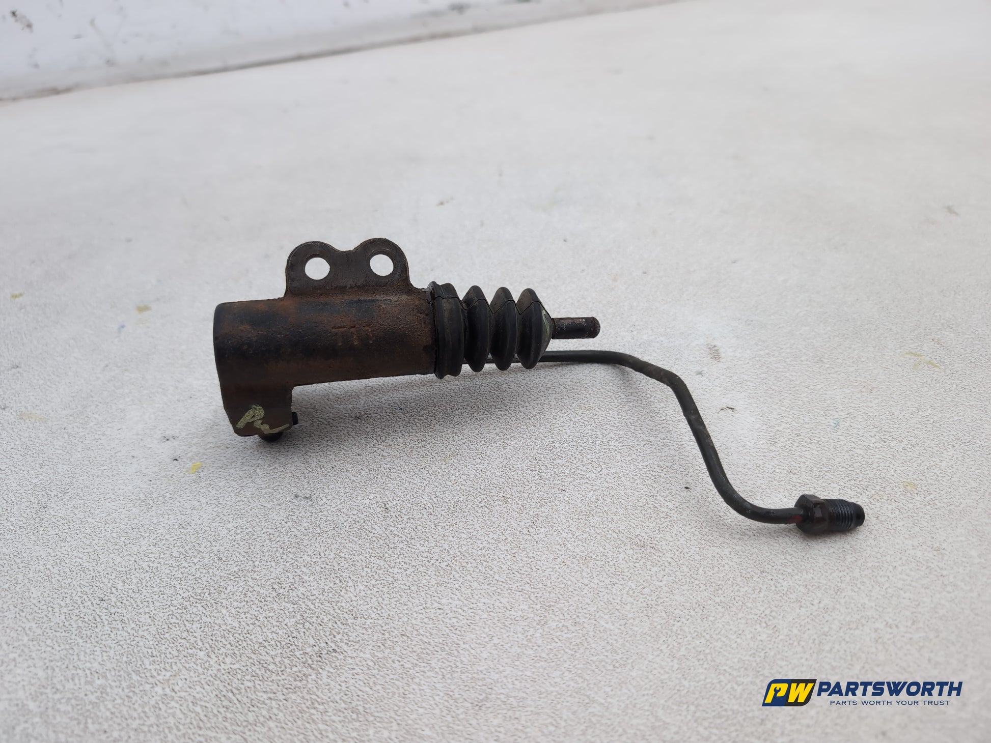 Clutch Slave Cylinder and Pipe  5