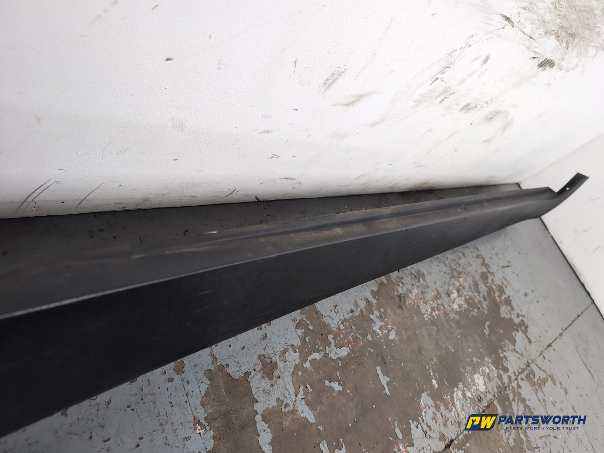 Side Skirt RH 5