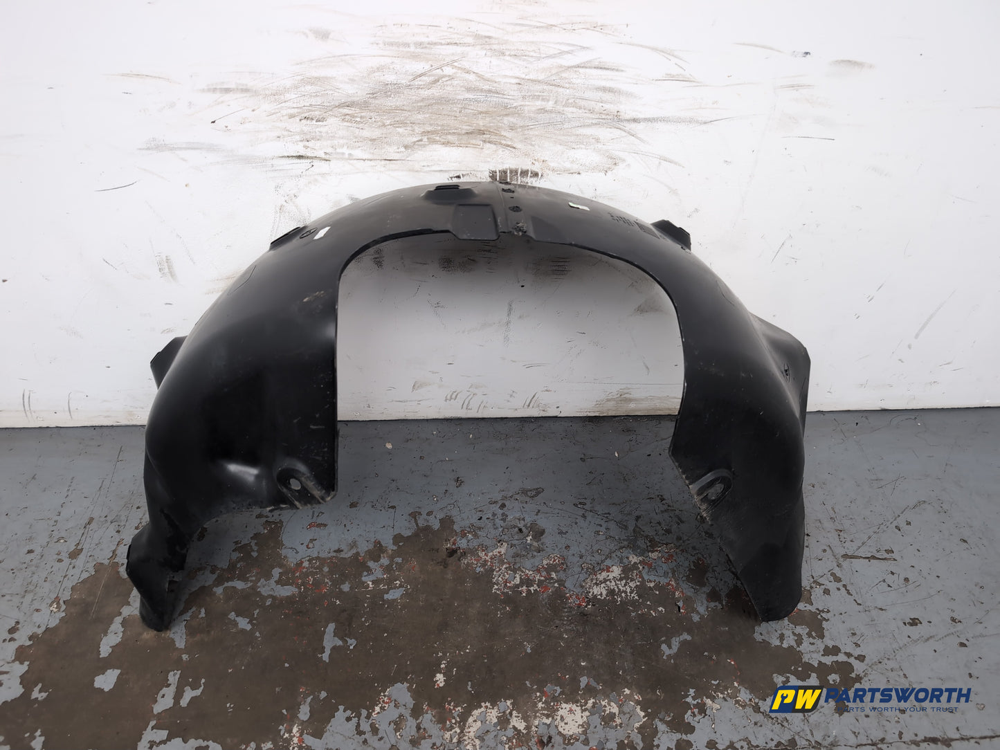 Moulding Wheel Arch Rear RH 5