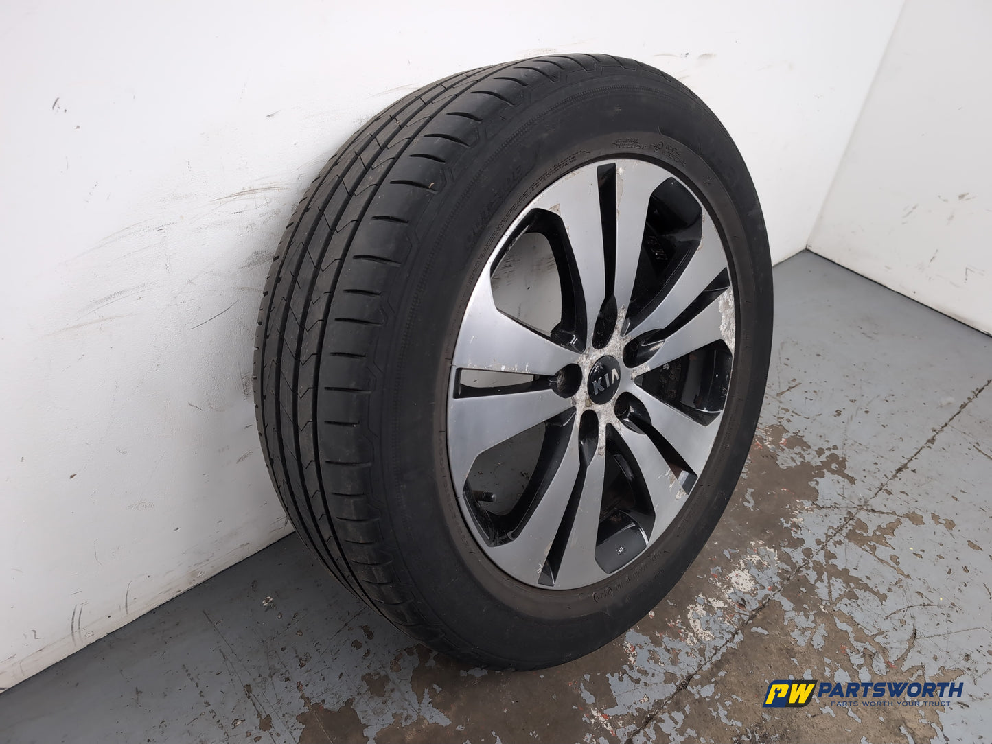 Kia Sportage 3 Sat Nav Crdi Wheel With Tyre 235/55 R18 529103u350 - photo 5