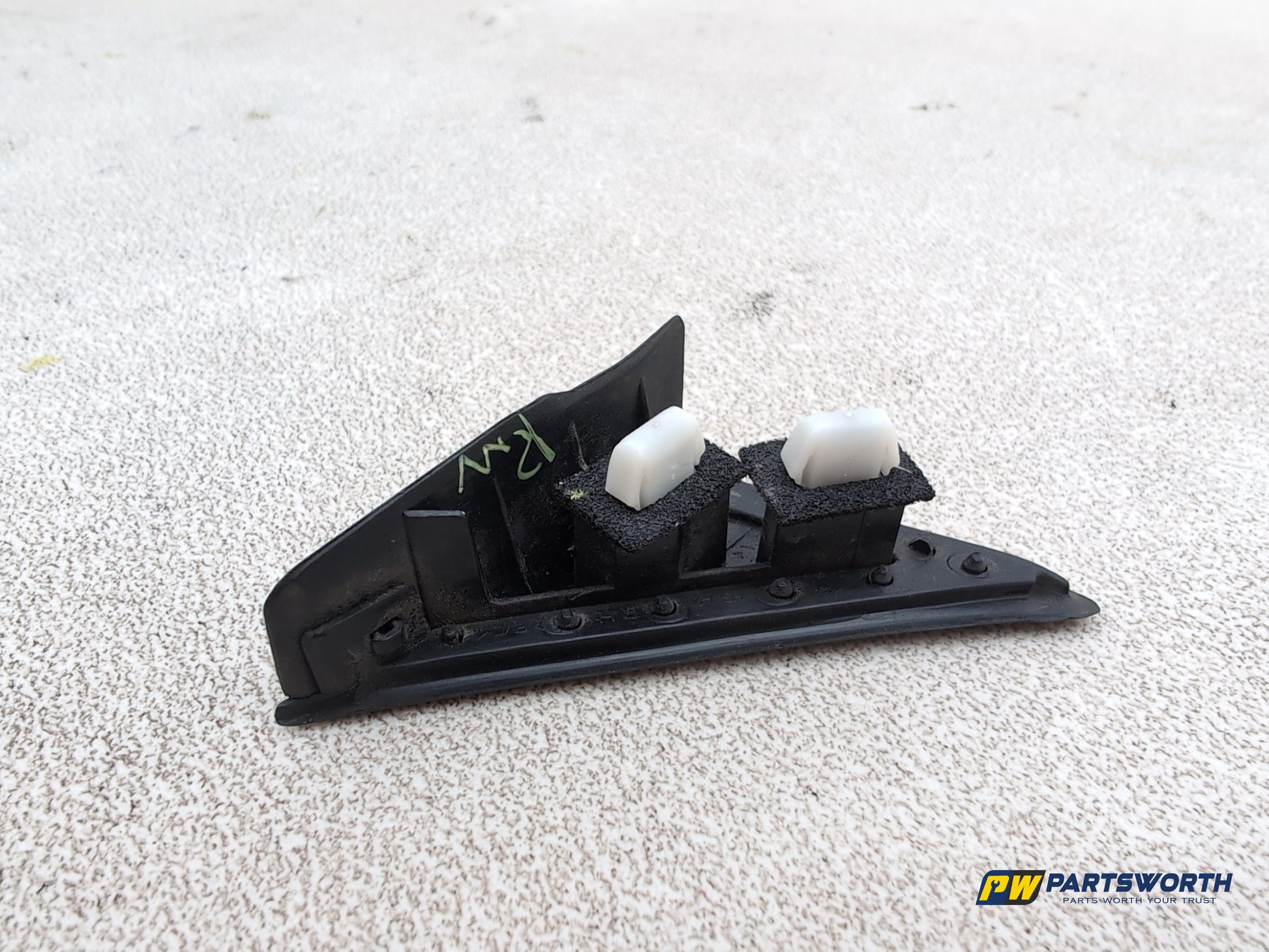 Kia Sportage 3 Sat Nav Crdi Wing Triangle Trim Cover Right Driver Side 2010-2015 - photo 5