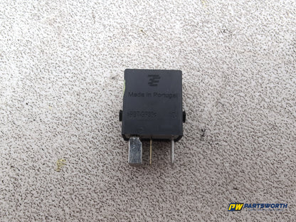 Audi A6 Se Tdi Quattro Auto 646 5 Pin Multi-Use Relay Module 4h0951253c - photo 5