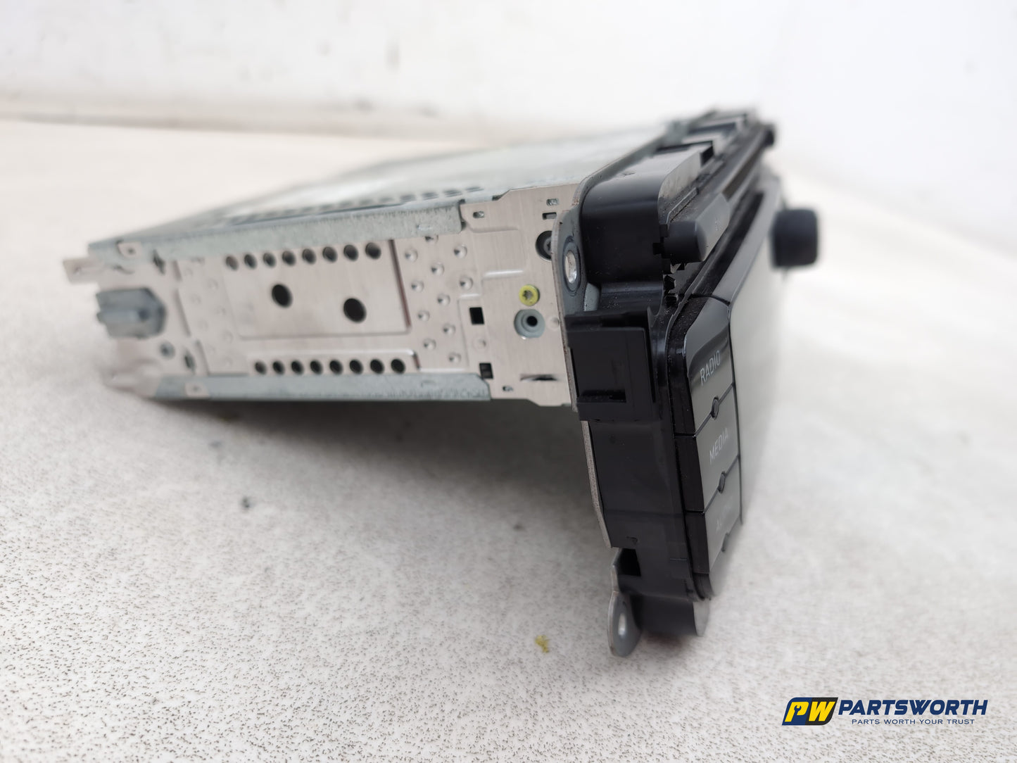 Seat Ibiza Sportrider Radio Module And Cd Player Head Unit 6j2035153g 2010-2011 - photo 5