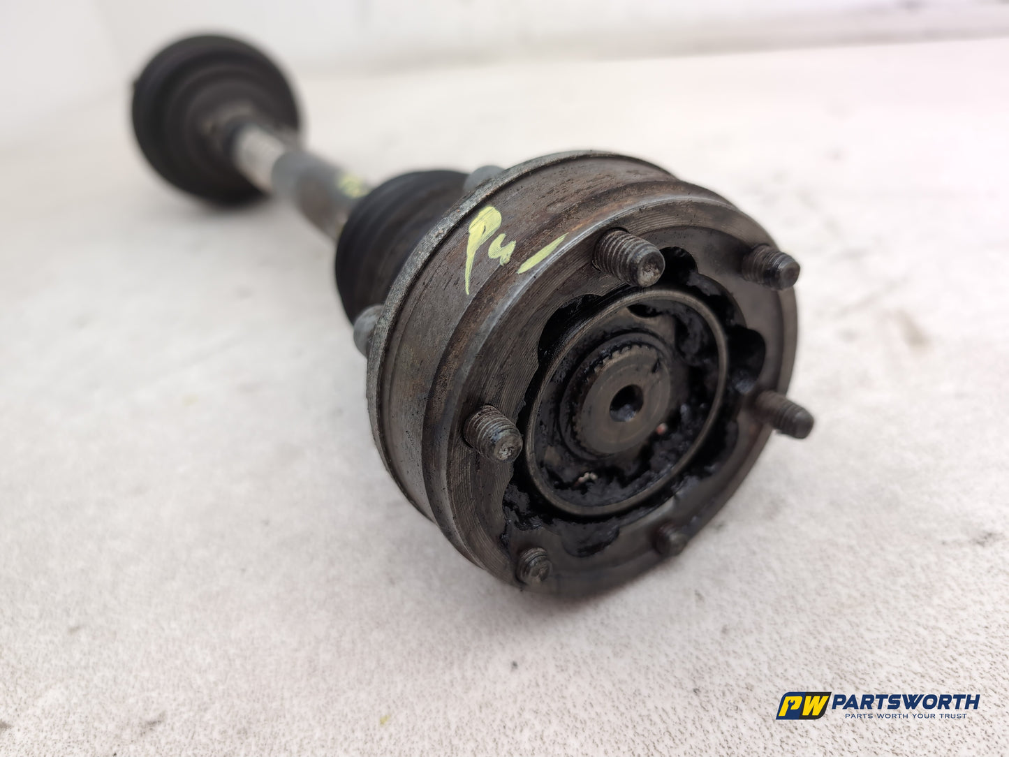 Driveshaft Front LH 5