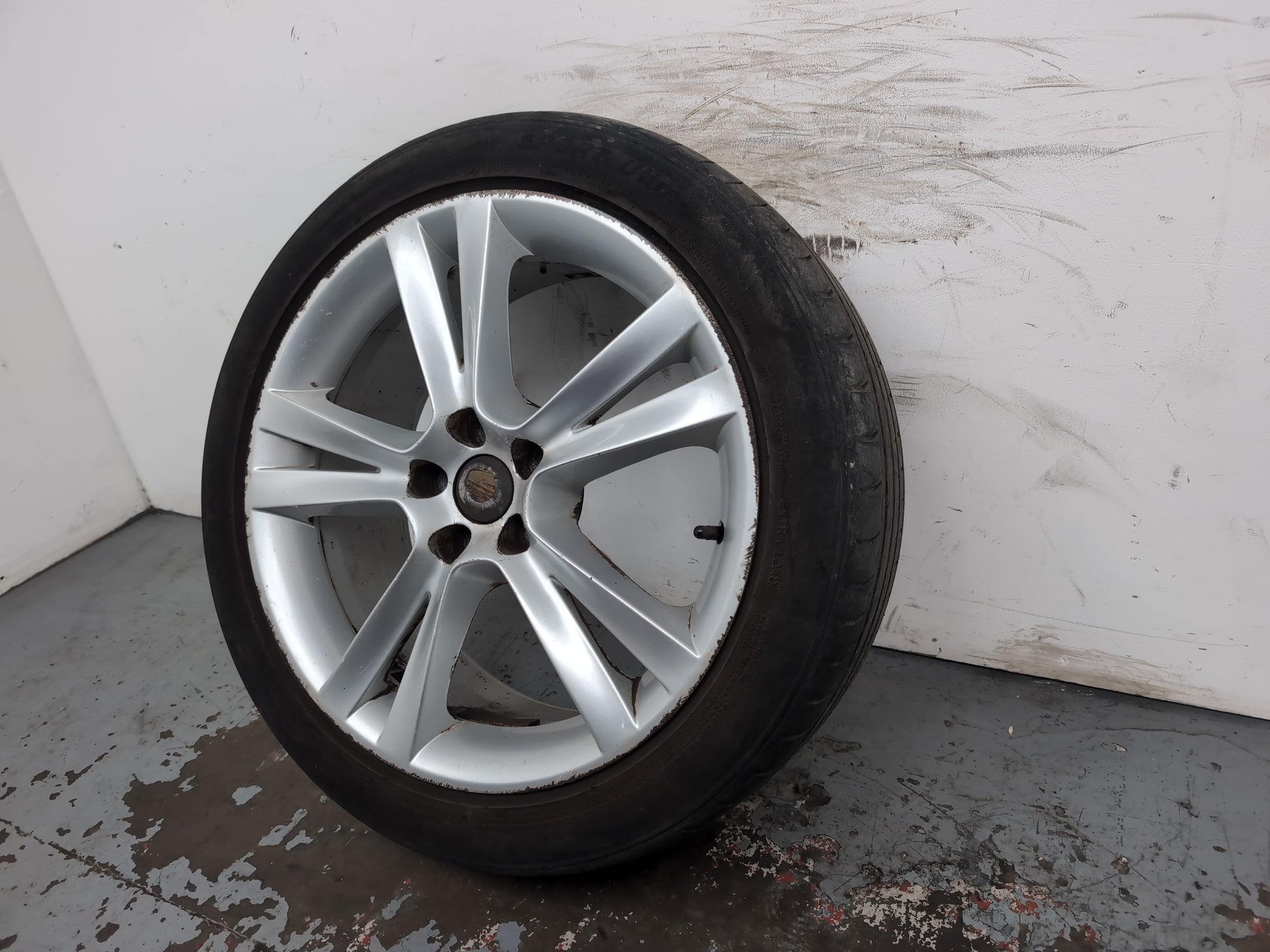 Seat Ibiza Sportrider Alloy Wheel With Tyre 215/45 R17 6j0601025c - photo 5