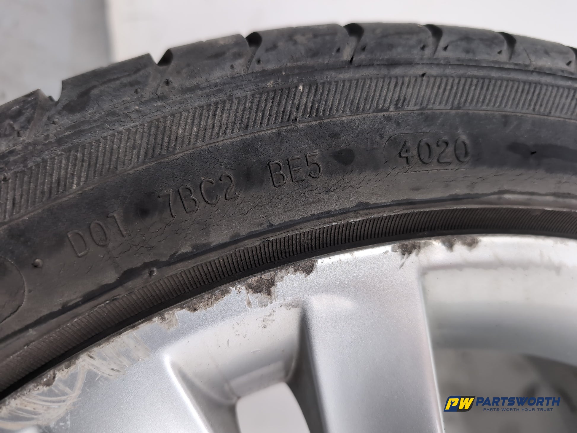 Seat Ibiza Sportrider Alloy Wheel With Tyre 215/45 R17 6j0601025c - photo 5