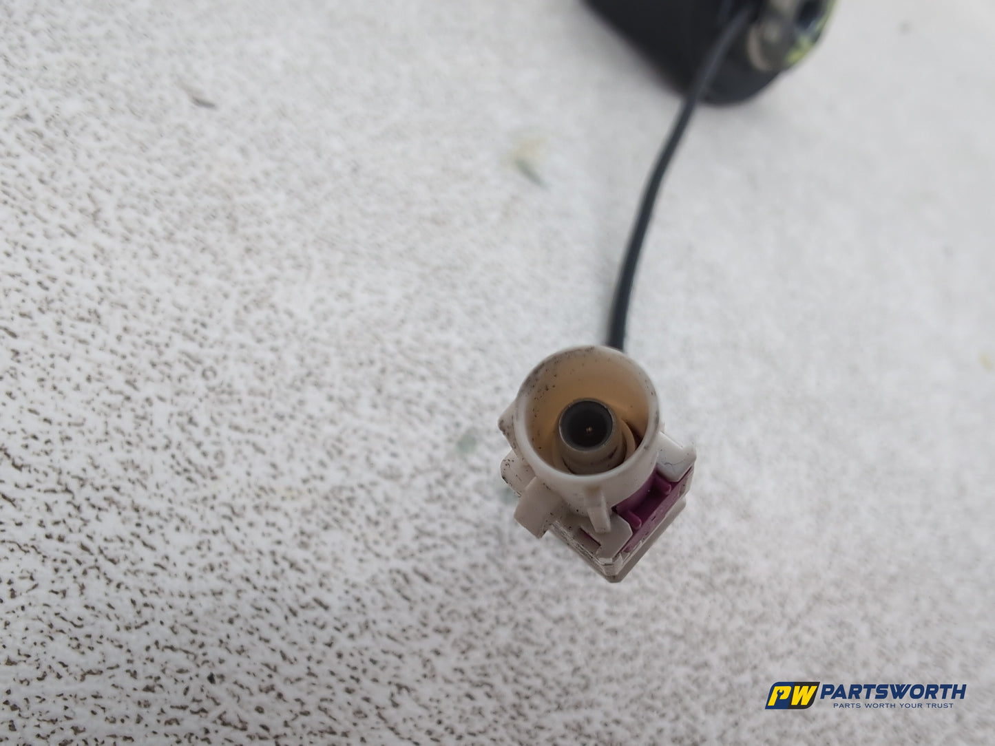Seat Ibiza Sportrider Radio Aerial Roof Antenna Base 2008-2012 - photo 5