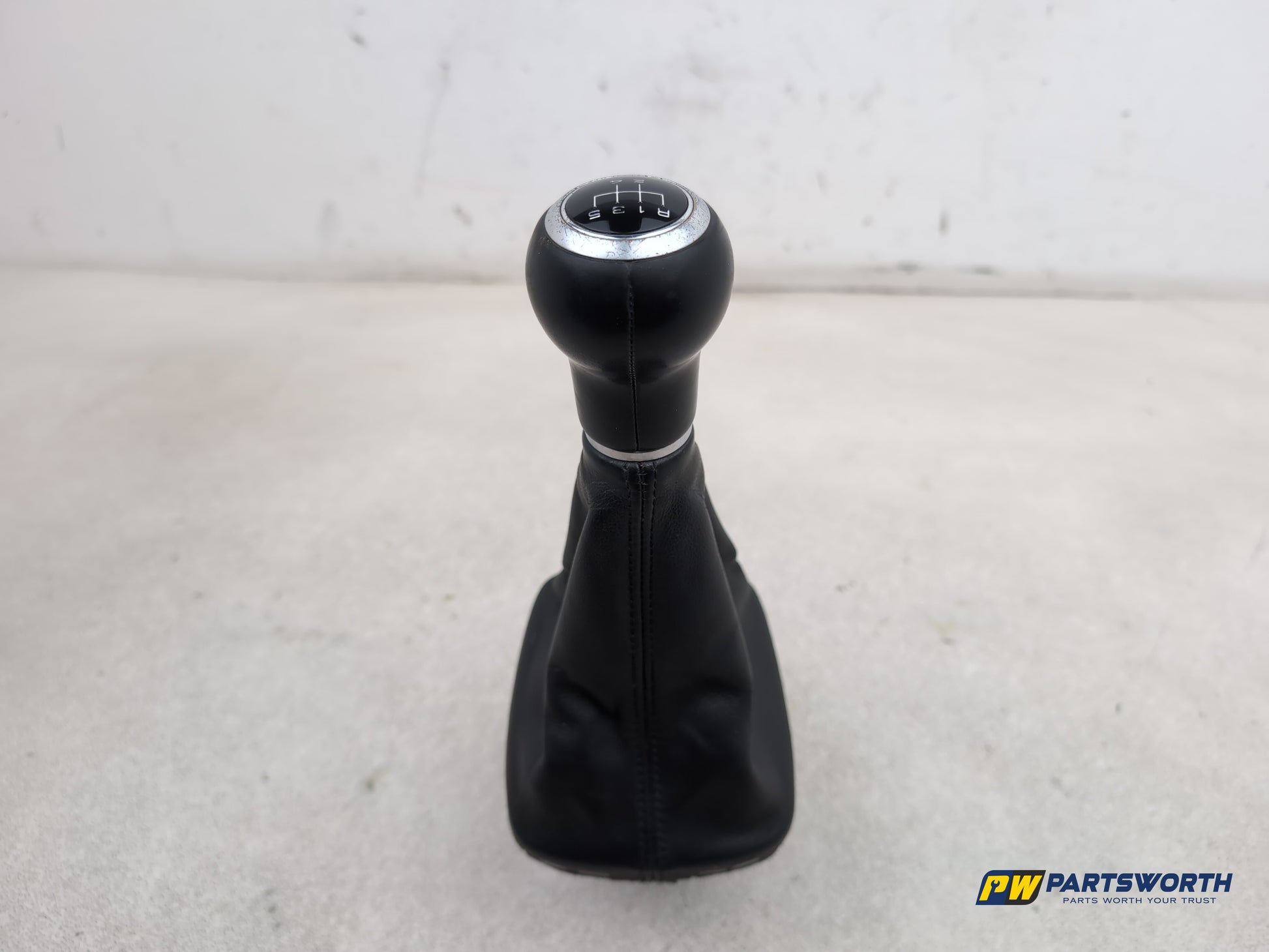 Audi A1 Contrast Edition Tdi Manual Gear Lever Gaiter And Knob 2010-2012 - photo 5