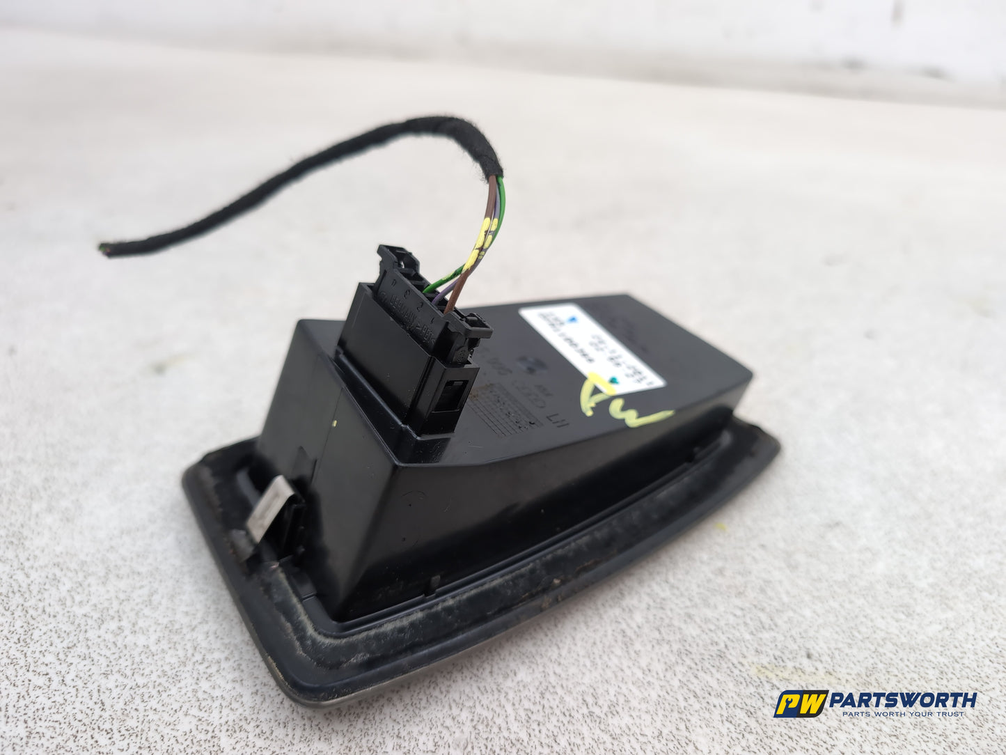 Audi A1 Contrast Edition Tdi Courtesy Light Rear Trunk Left 8x0945095 2010-2012 - photo 5
