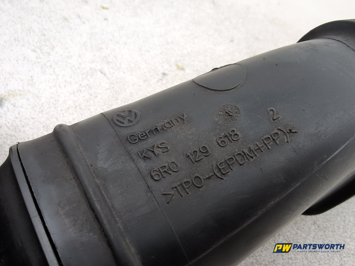 Audi A1 Contrast Edition Tdi Air Intake Pipe 6r0129618 2008-2012 - photo 5