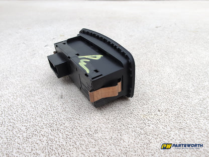 Audi A1 Contrast Edition Tdi Hazard Light Switch 2010-2012 - photo 5