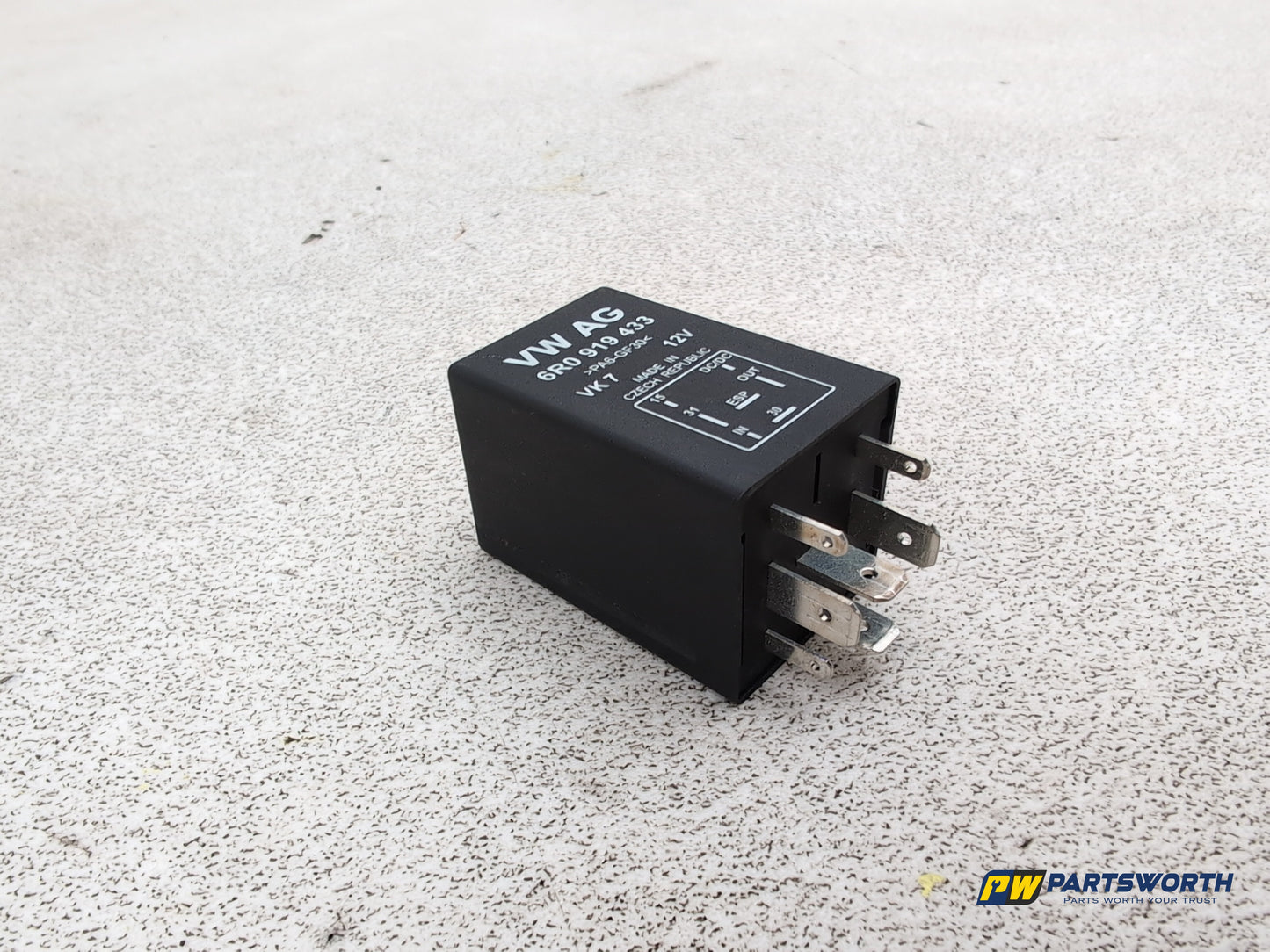 Audi A1 Contrast Edition Tdi Gow Plug Relay Module 505 6r0919433 - photo 5