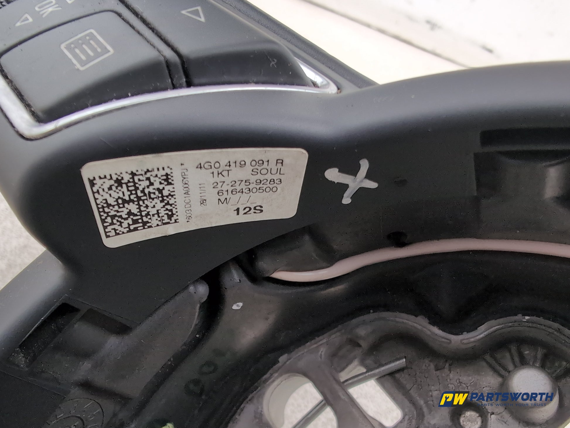 Audi A1 Contrast Edition Tdi Multifunction Steering Wheel 4g0419091r 2010-2012 - photo 5