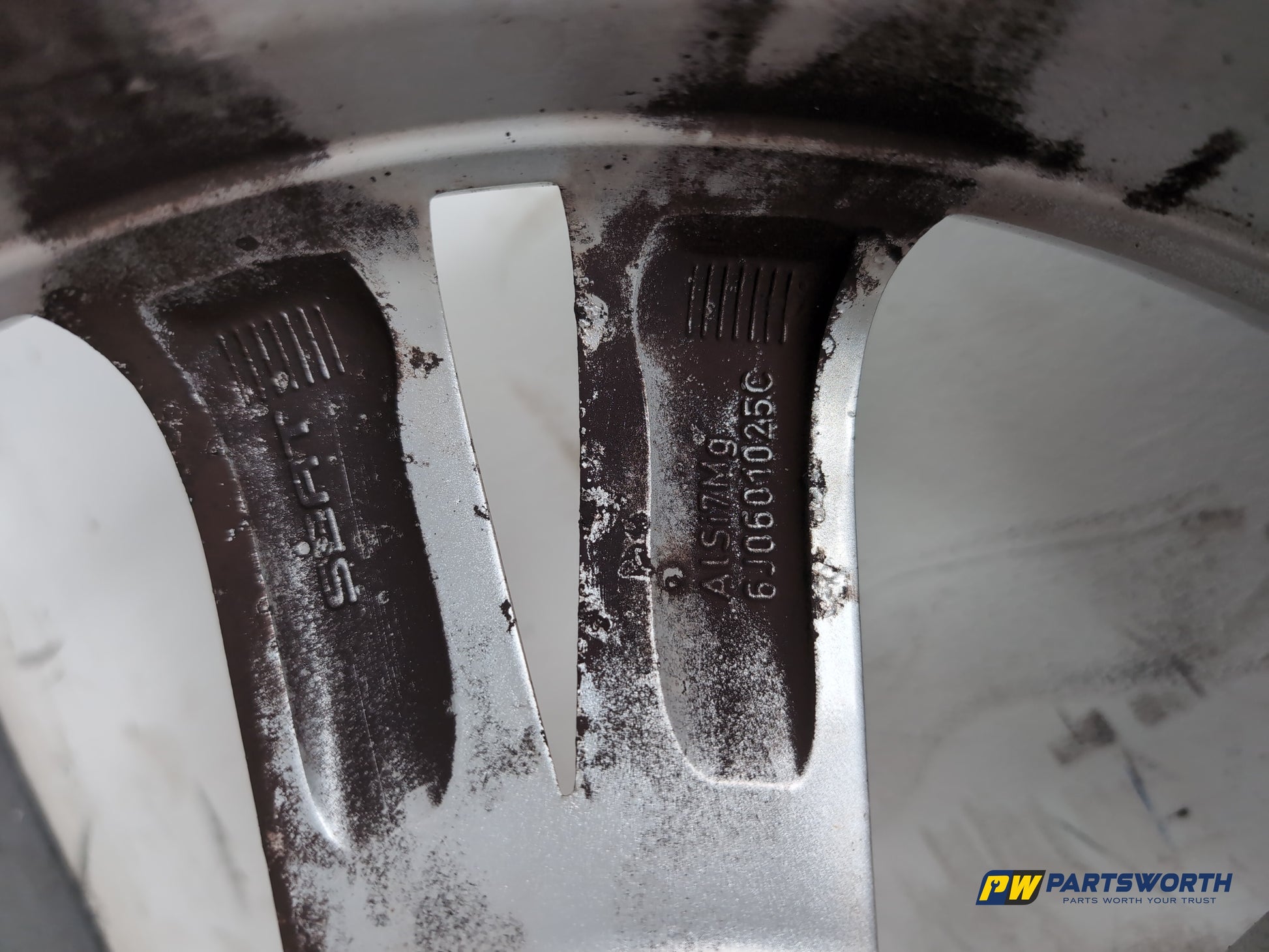 Wheel Road Alloy 11