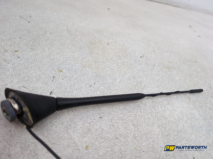 Audi A1 Contrast Edition Tdi Aerial Antenna 2010-2012 - photo 5
