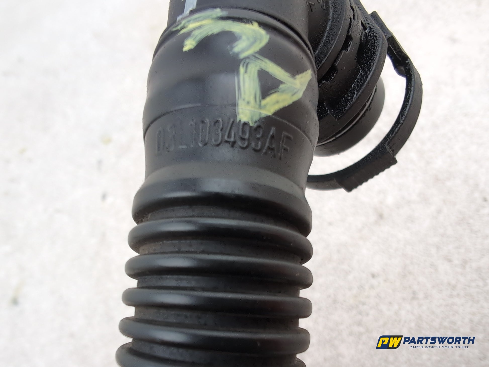 Audi A1 Contrast Edition Breather Hose Pipe 03l103493af 1.6l Diesel 2008-2012 - photo 5