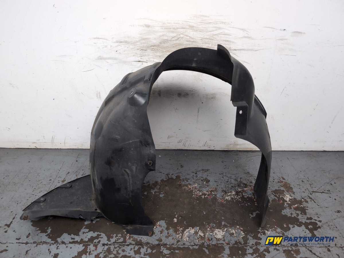 Moulding Wheel Arch Front RH 5