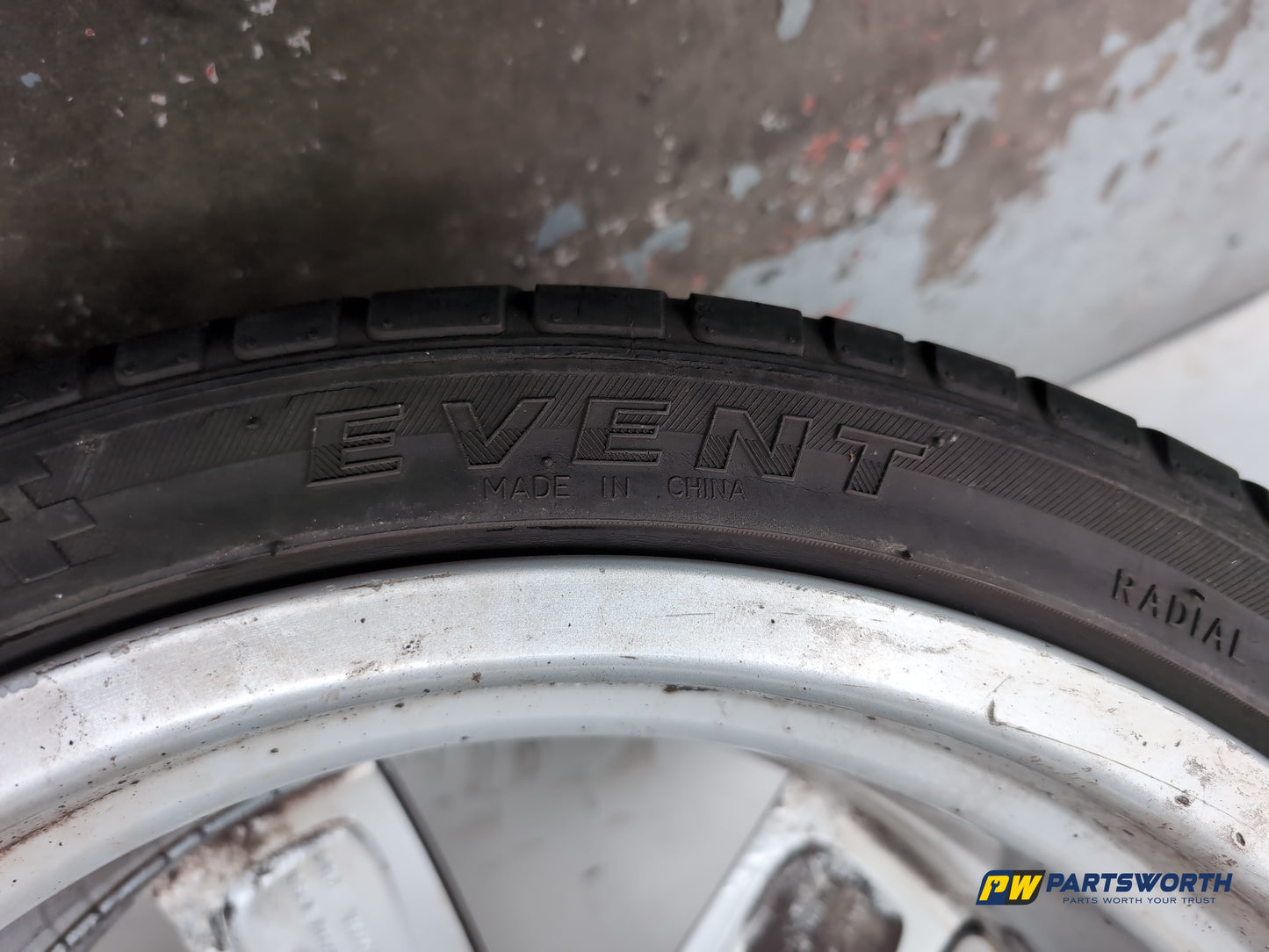Wheel Road Alloy 11