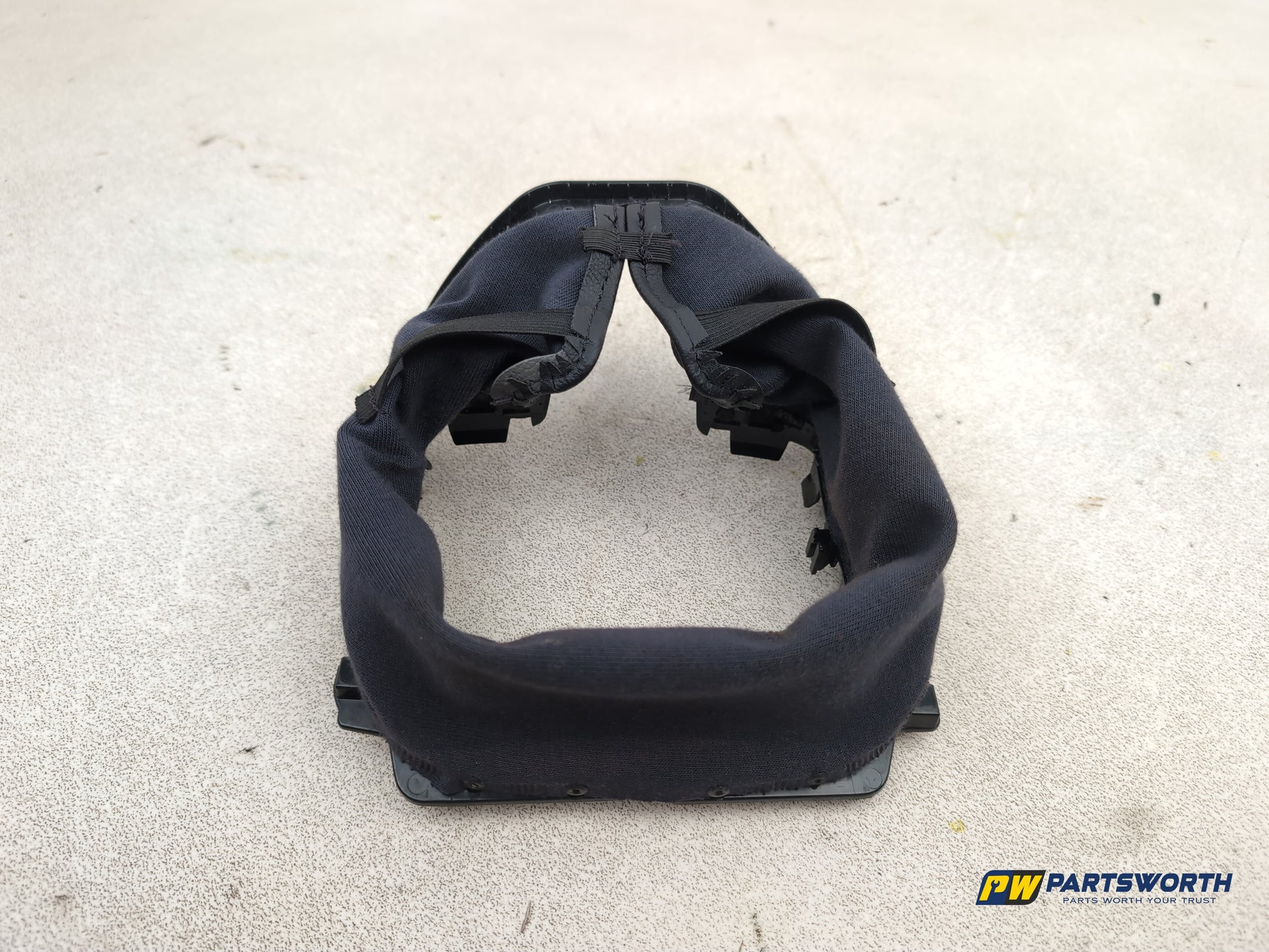Mercedes-Benz E220 E-Calss W212 Steering Wheel Surround Trim Cover A2126800408 - photo 5